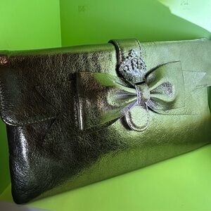 Metallic Silver Brighton BOW Rhinestone CROWN Clutch Purse 'My Flat in L…